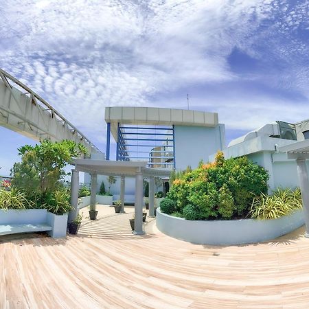 The Loop 2Br Fully Furnished Corner Unit W Balcony Apartment Cagayan de Oro Bagian luar foto